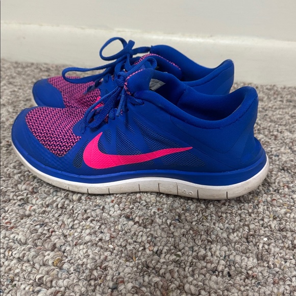 Nike Women's Free 4.0 Flyknit - Picture 3 of 4